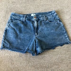 Universal thread vintage midi shorts